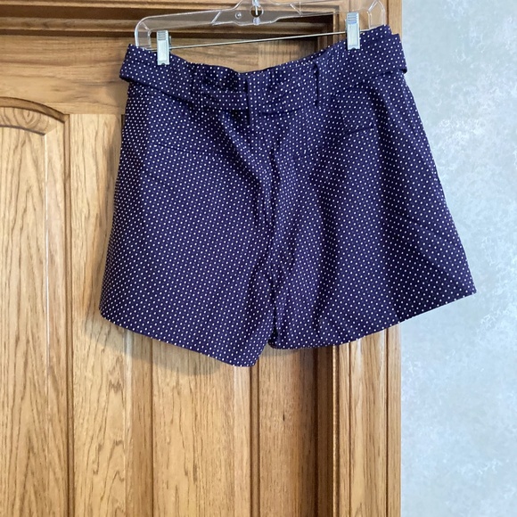 Shorts - Picture 3 of 3